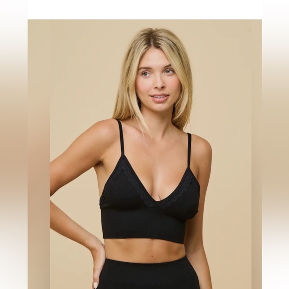 Anwnd Other - 🆕💖Anwnd Black Lace Trim Bralette